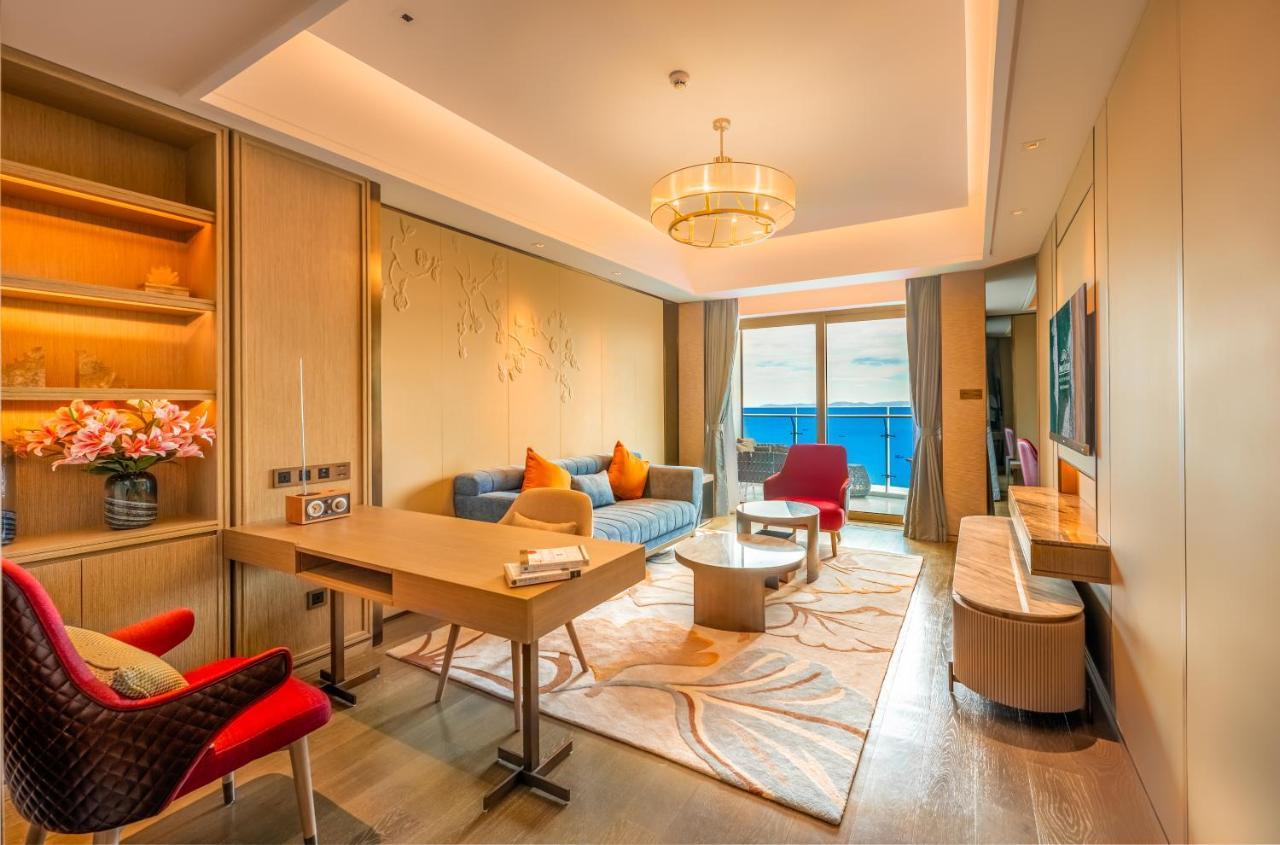 Howard Johnson Plaza By Wyndham Blue Bay Sihanoukville Exterior foto