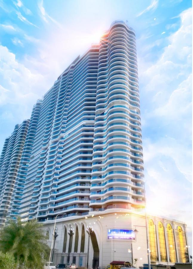 Howard Johnson Plaza By Wyndham Blue Bay Sihanoukville Exterior foto
